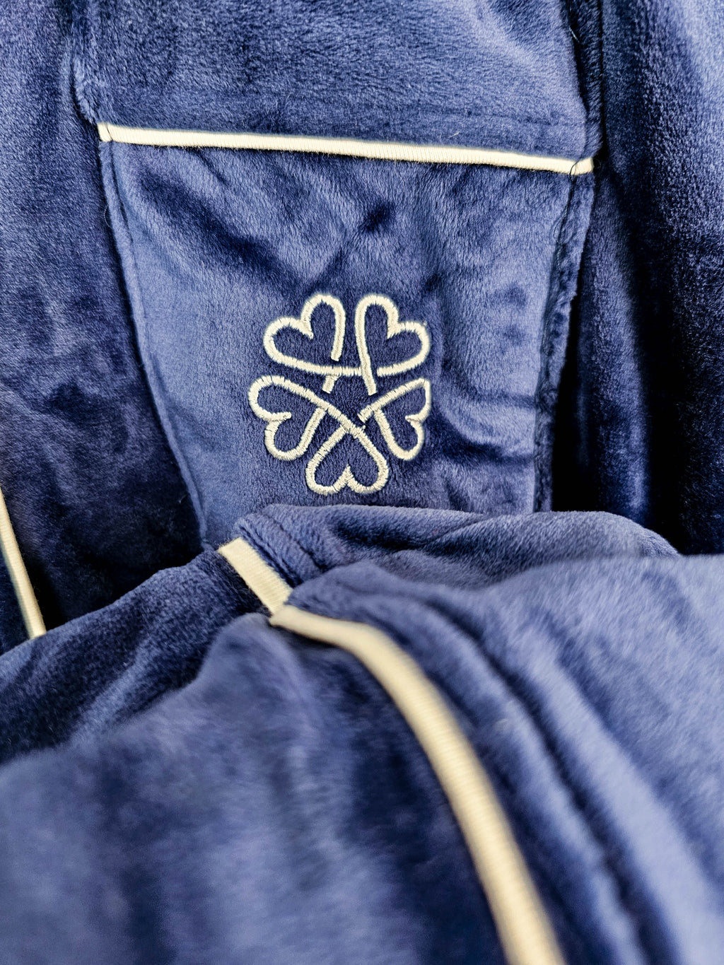 قميص نوم نسائي شتوي كلاسيكي