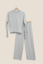 بدلة رياضية أساسية من بيثاني