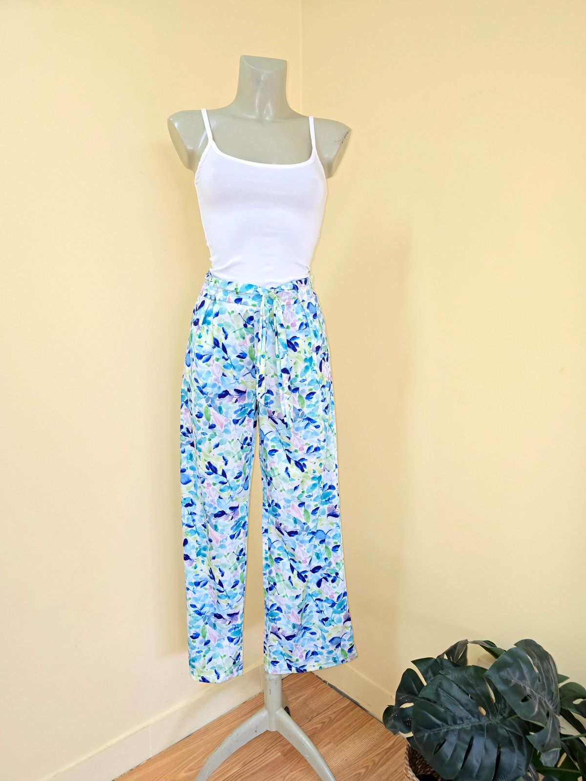 June Women Wide Leg Pants in Reds