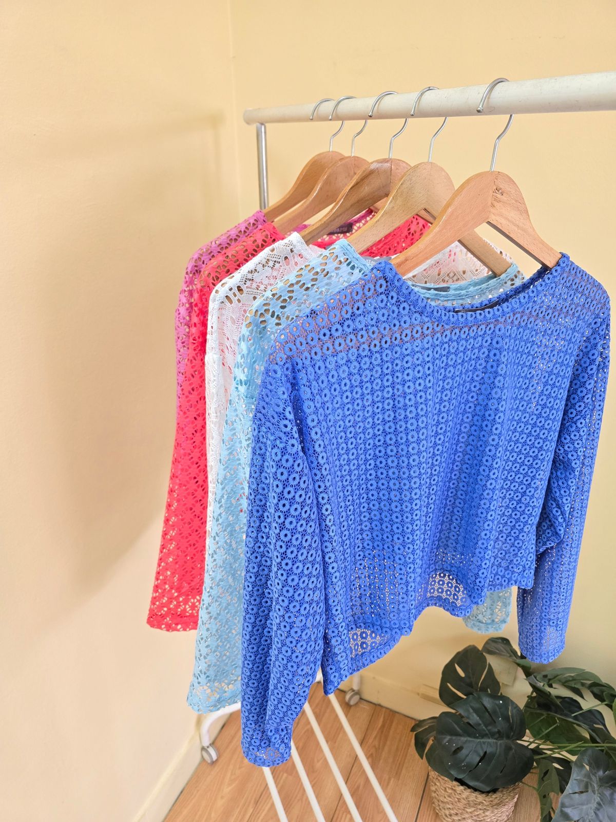 Kai Women Sheer Long Sleeves Lounge Top